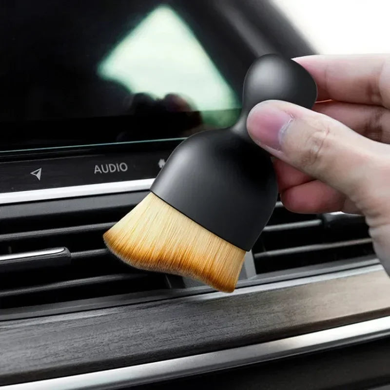 THE BRUSH PRO | La herramienta de bolsillo que llega a donde otras no pueden