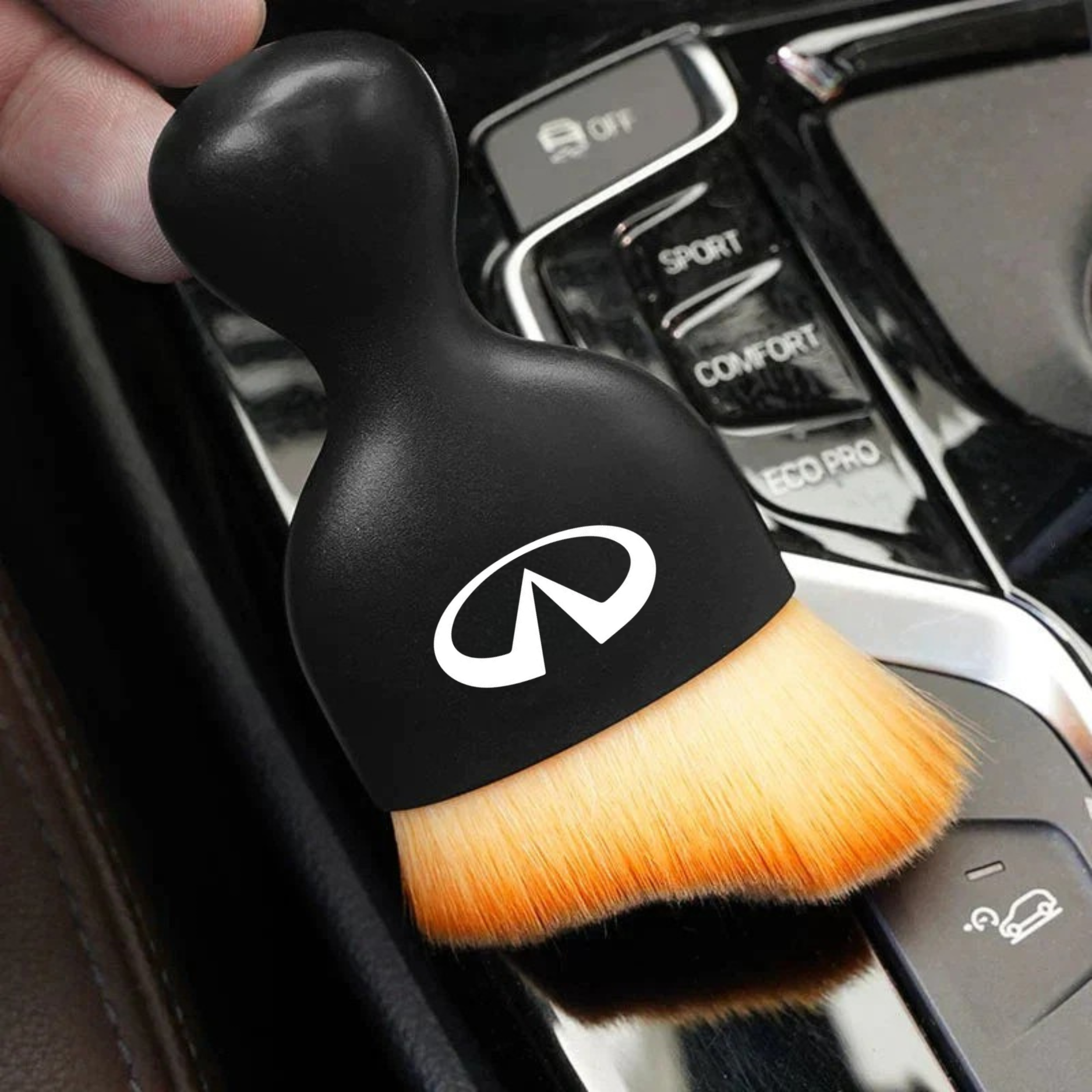 P40 PRO | Brocha de detallado de precisión con el logo de tu carro