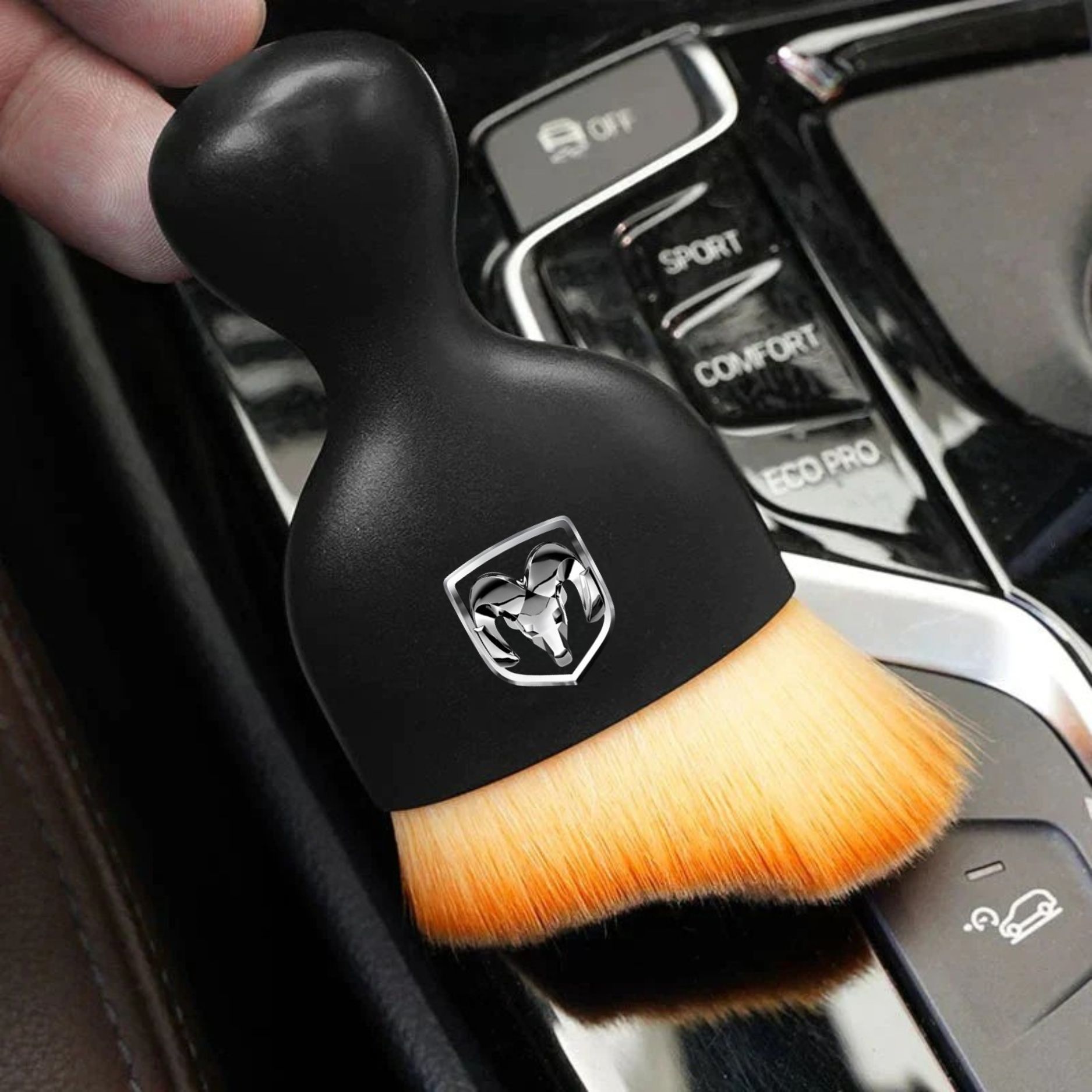 P40 PRO | Brocha de detallado de precisión con el logo de tu carro